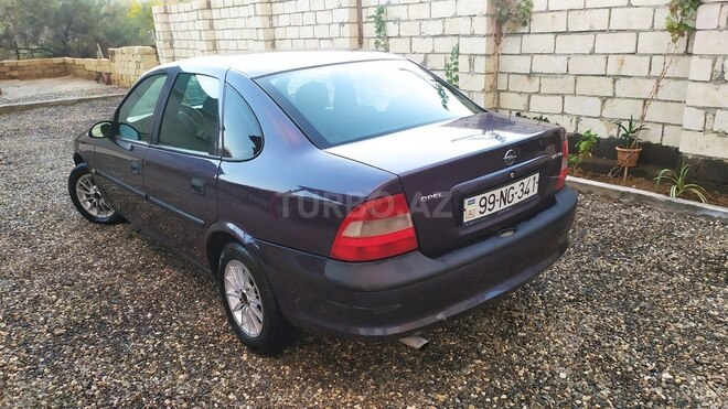 Opel Vectra 1996, 425,000 km - 1.8 л - Sumqayıt