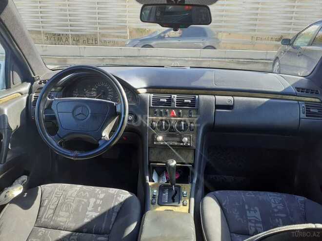 Mercedes E 230 1996, 121,411 km - 2.3 л - Bakı