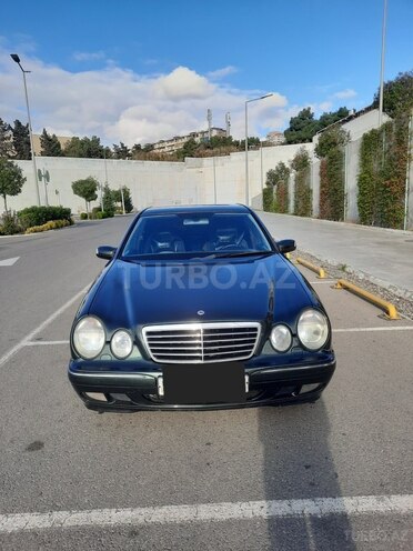 Mercedes E 220 2000, 450,000 km - 2.2 л - Bakı