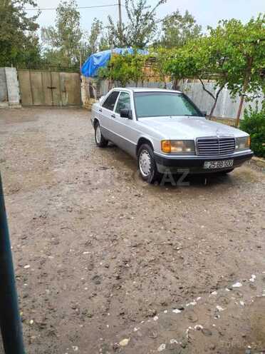 Mercedes 190 1991, 300,000 km - 1.8 л - Beyləqan