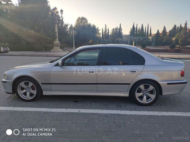 BMW 535 2000, 318,000 km - 3.5 l - Yevlax