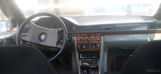 Mercedes E 200 1990, 100,000 km - 2.0 l - Masallı
