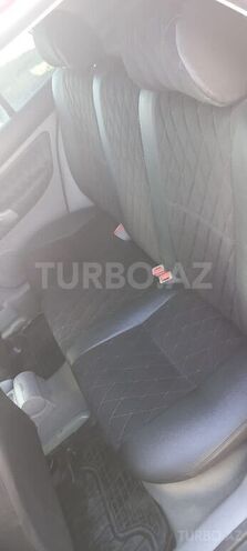 Volkswagen Golf 2000, 245,236 km - 1.6 l - Yevlax
