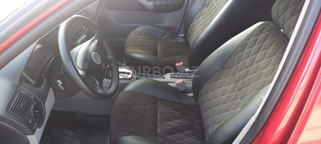 Volkswagen Golf 2000, 245,236 km - 1.6 l - Yevlax