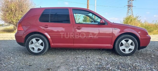 Volkswagen Golf 2000, 245,236 km - 1.6 l - Yevlax
