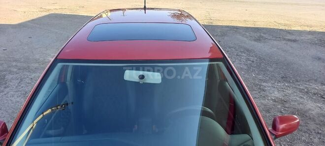 Volkswagen Golf 2000, 245,236 km - 1.6 l - Yevlax
