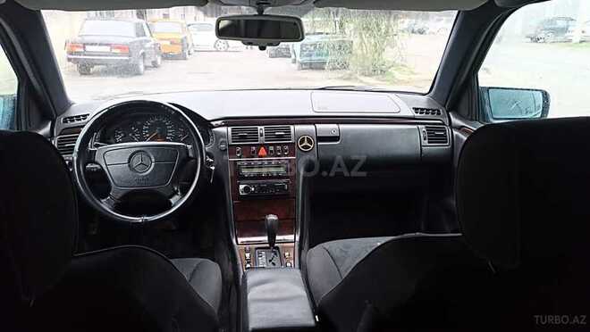 Mercedes E 280 1996, 256,350 km - 2.8 l - Xaçmaz