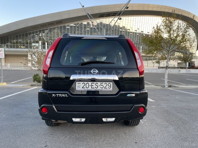 Nissan X-Trail 2013, 270,000 km - 2.5 l - Bakı