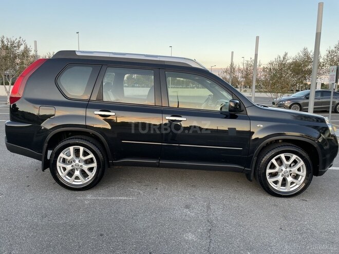 Nissan X-Trail 2013, 270,000 km - 2.5 l - Bakı