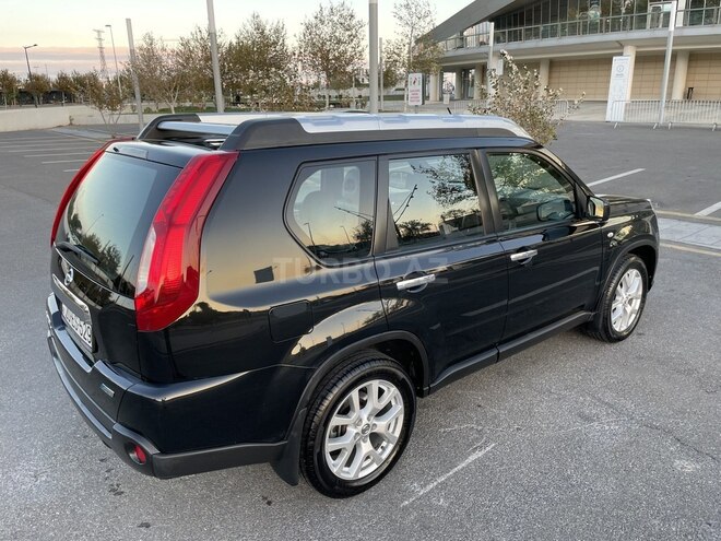 Nissan X-Trail 2013, 270,000 km - 2.5 l - Bakı
