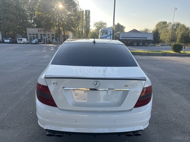 Mercedes C 300 2007, 260,000 km - 3.0 l - Qazax