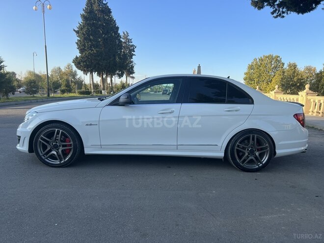 Mercedes C 300 2007, 260,000 km - 3.0 l - Qazax