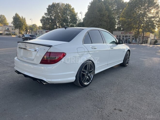 Mercedes C 300 2007, 260,000 km - 3.0 l - Qazax