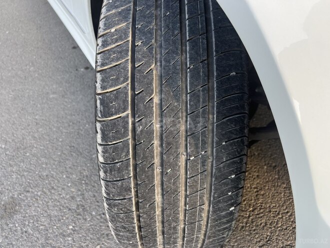 Mercedes C 300 2007, 260,000 km - 3.0 l - Qazax