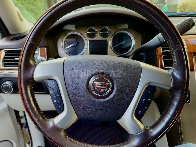 Cadillac Escalade 2013, 95,000 km - 6.2 l - Bakı