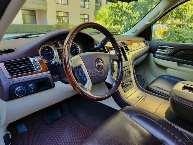 Cadillac Escalade 2013, 95,000 km - 6.2 l - Bakı