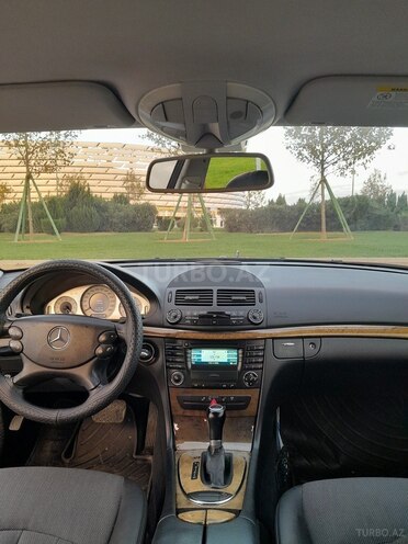Mercedes E 220 2006, 246,000 km - 2.2 л - Bakı