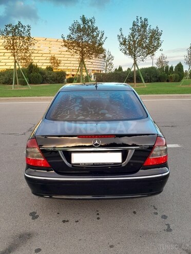 Mercedes E 220 2006, 246,000 km - 2.2 л - Bakı