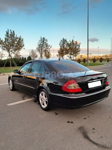 Mercedes E 220 2006, 246,000 km - 2.2 л - Bakı