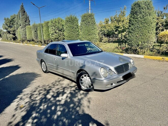 Mercedes E 270 2001, 310,491 km - 2.7 l - Bakı