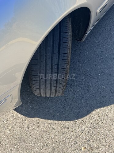 Mercedes E 270 2001, 310,491 km - 2.7 l - Bakı