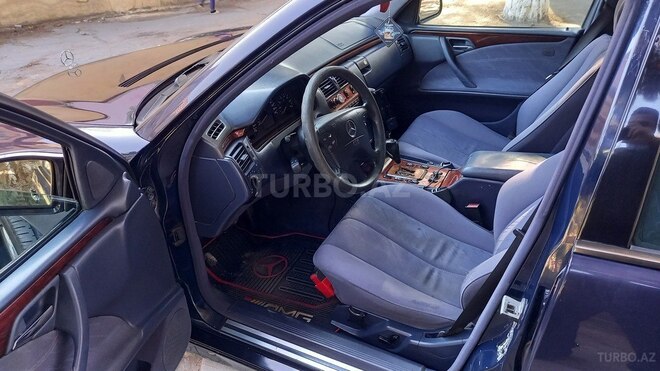 Mercedes E 240 1999, 237,000 km - 2.4 л - Bakı