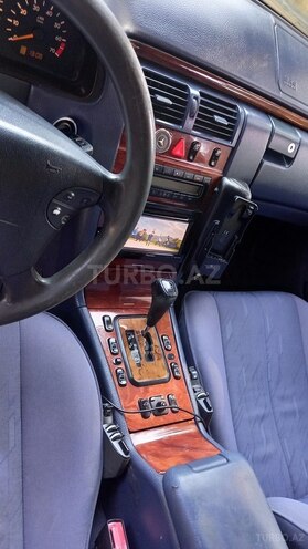 Mercedes E 240 1999, 237,000 km - 2.4 л - Bakı