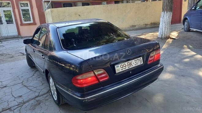 Mercedes E 240 1999, 237,000 km - 2.4 л - Bakı