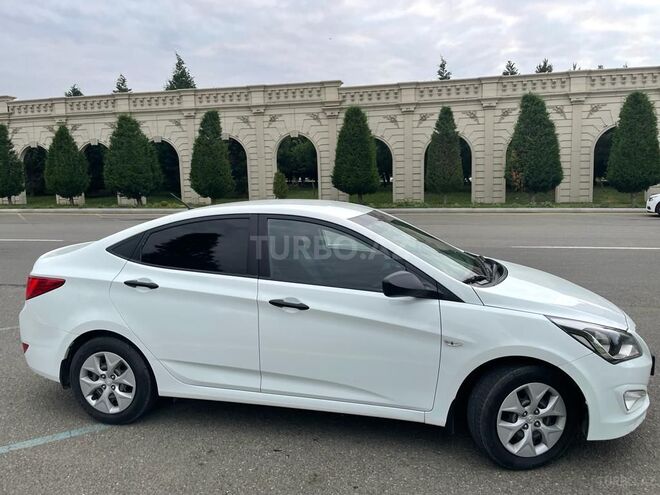 Hyundai Accent 2015, 159,000 km - 1.4 l - Gəncə
