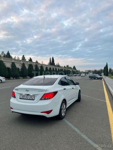 Hyundai Accent 2015, 159,000 km - 1.4 l - Gəncə