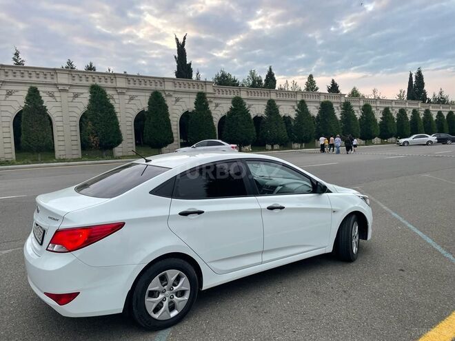 Hyundai Accent 2015, 159,000 km - 1.4 l - Gəncə