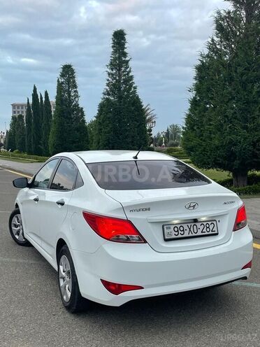 Hyundai Accent 2015, 159,000 km - 1.4 l - Gəncə