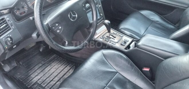 Mercedes E 220 1999, 326,000 km - 2.2 l - Bakı