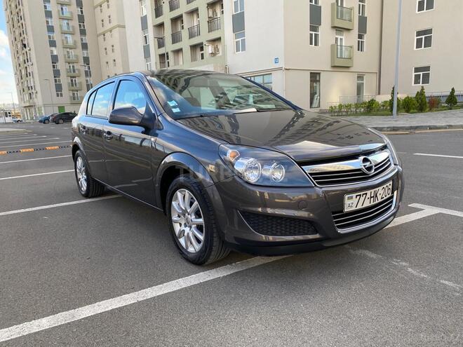 Opel Astra 2010, 109,000 km - 1.3 l - Bakı