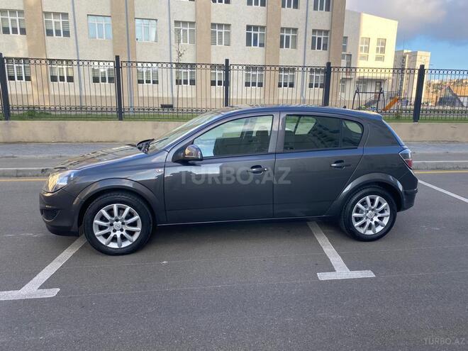 Opel Astra 2010, 109,000 km - 1.3 l - Bakı