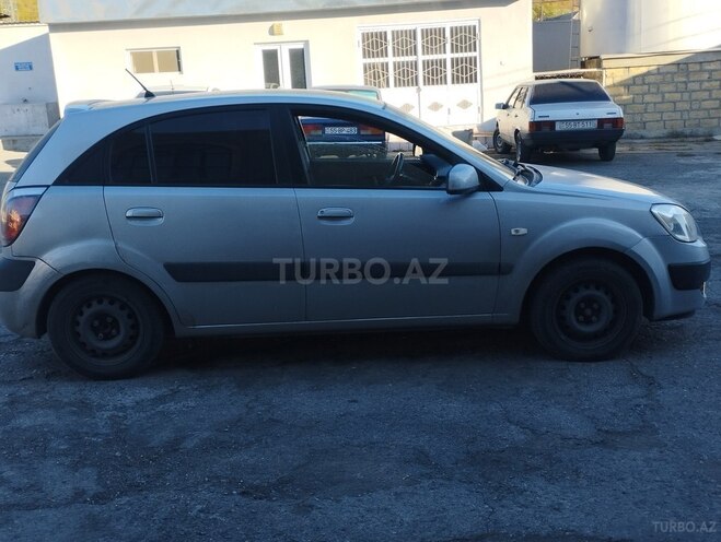 Kia Rio 2005, 214,000 km - 1.5 l - Şəki