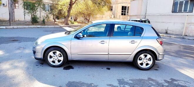 Opel Astra 2006, 160,000 km - 1.3 l - Bakı