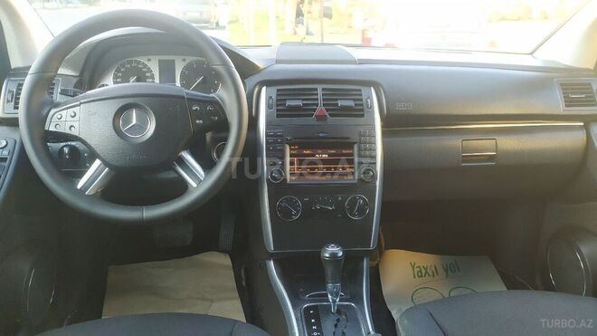 Mercedes B 180 2010, 125,000 km - 1.7 л - Sumqayıt
