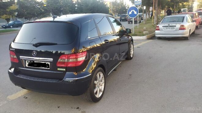 Mercedes B 180 2010, 125,000 km - 1.7 л - Sumqayıt