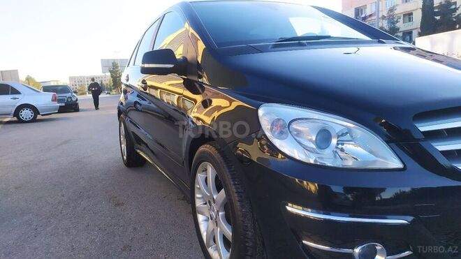 Mercedes B 180 2010, 125,000 km - 1.7 л - Sumqayıt