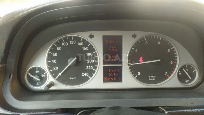Mercedes B 180 2010, 125,000 km - 1.7 л - Sumqayıt