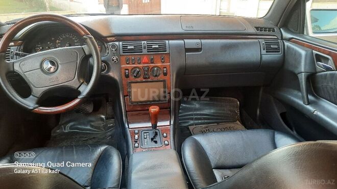 Mercedes E 240 1998, 375,000 km - 2.4 l - Şabran
