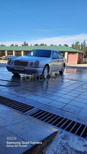 Mercedes E 240 1998, 375,000 km - 2.4 l - Şabran