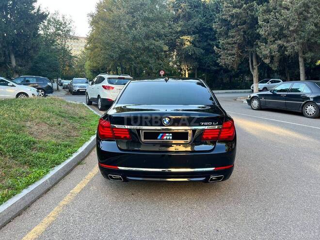 BMW 750 2013, 197,000 km - 4.4 л - Bakı