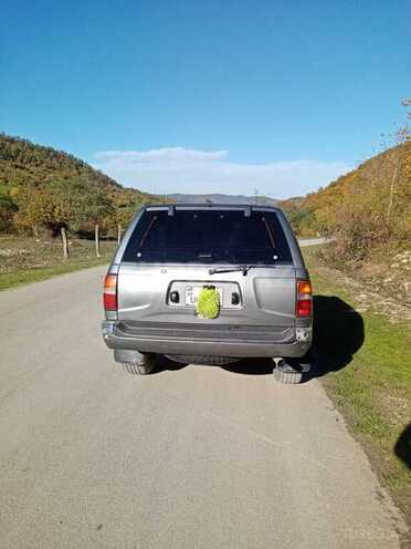 Nissan Pathfinder 1995, 381,785 km - 2.7 l - Xaçmaz