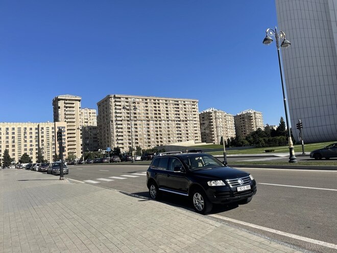 Volkswagen Touareg 2006, 148,000 km - 3.2 л - Bakı