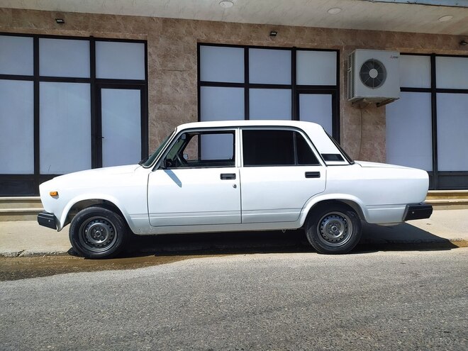 LADA (VAZ) 2107 2009, 100,000 km - 1.6 л - Bakı