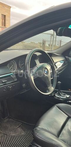BMW 525 2006, 252,000 km - 2.5 л - Bakı