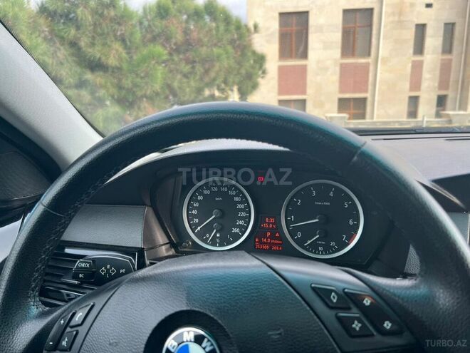 BMW 525 2006, 252,000 km - 2.5 л - Bakı