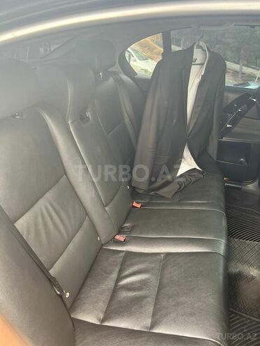 BMW 525 2006, 252,000 km - 2.5 л - Bakı